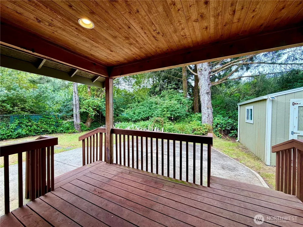 224 S Oar Loop SW Ocean Shores, WA 98569