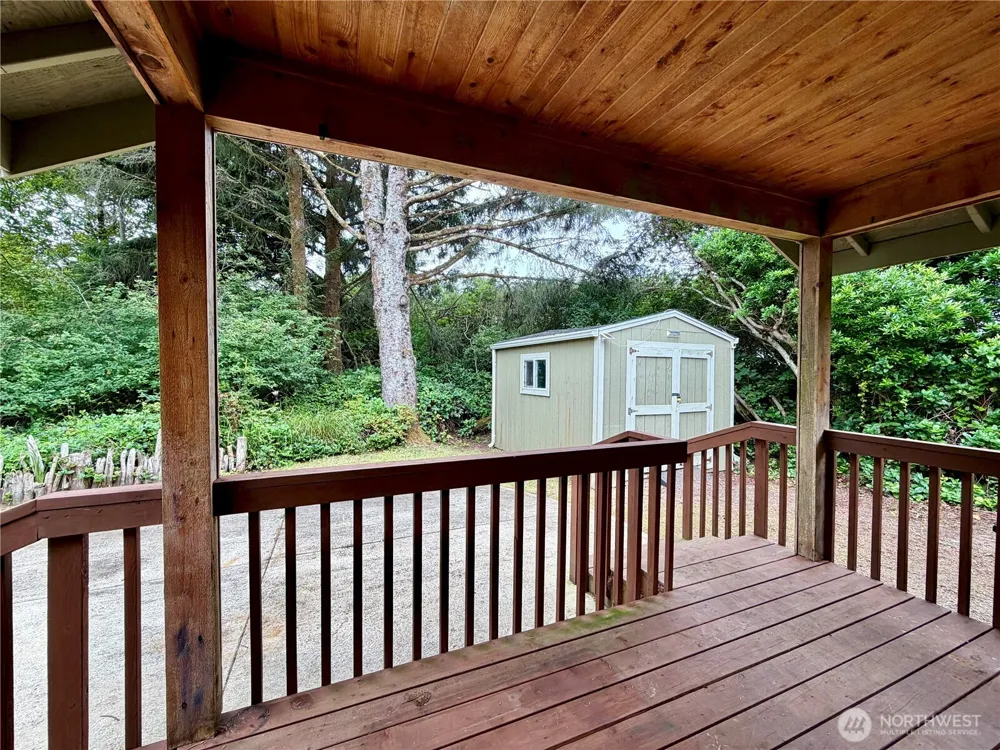 224 S Oar Loop SW Ocean Shores, WA 98569