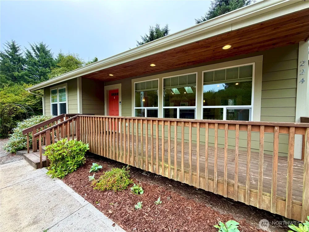 224 S Oar Loop SW Ocean Shores, WA 98569
