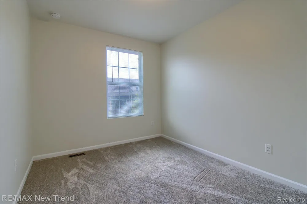 27976 Hopkins Drive Novi City, MI 48377