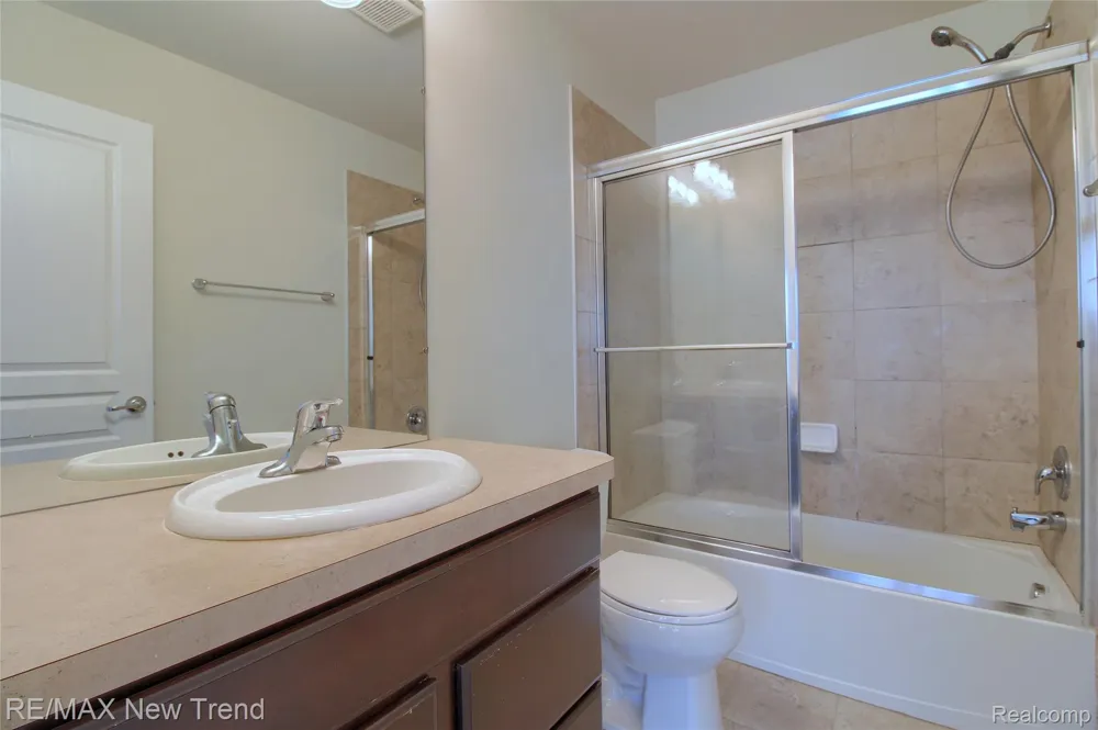 27976 Hopkins Drive Novi City, MI 48377
