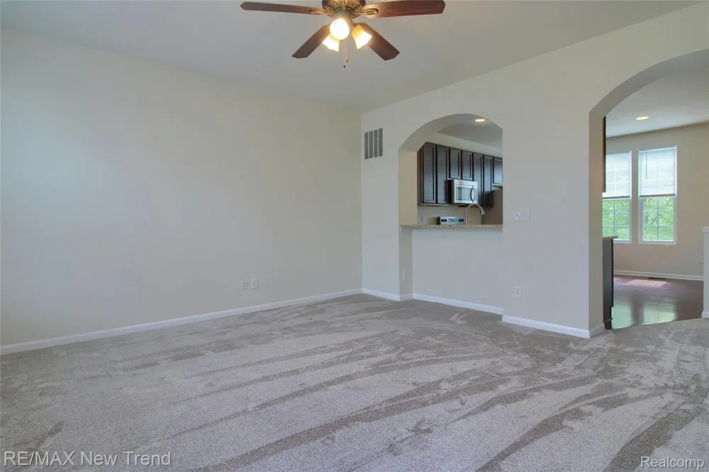 27976 Hopkins Drive Novi City, MI 48377