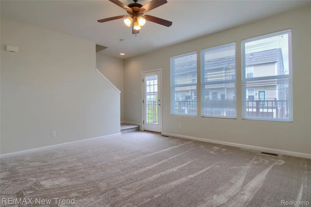 27976 Hopkins Drive Novi City, MI 48377