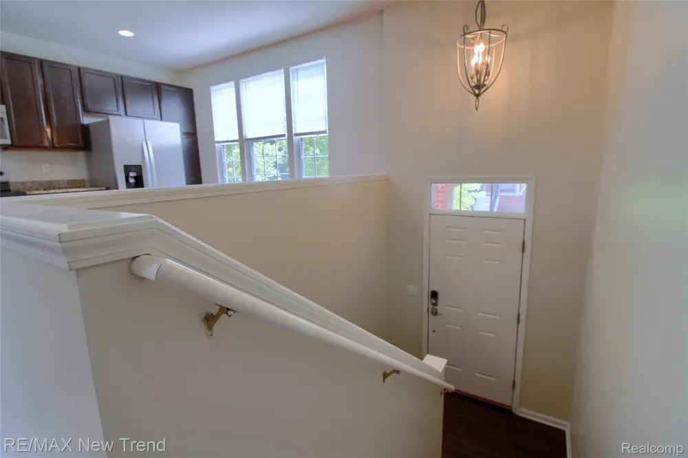 27976 Hopkins Drive Novi City, MI 48377
