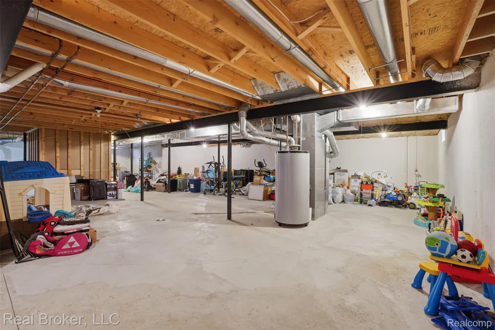 29126 Eastman Trail Novi City, MI 48377