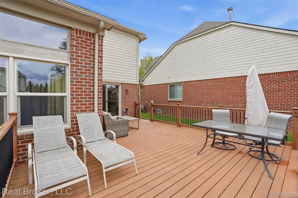 29126 Eastman Trail Novi City, MI 48377