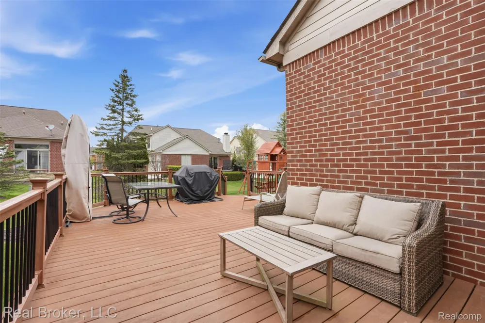 29126 Eastman Trail Novi City, MI 48377