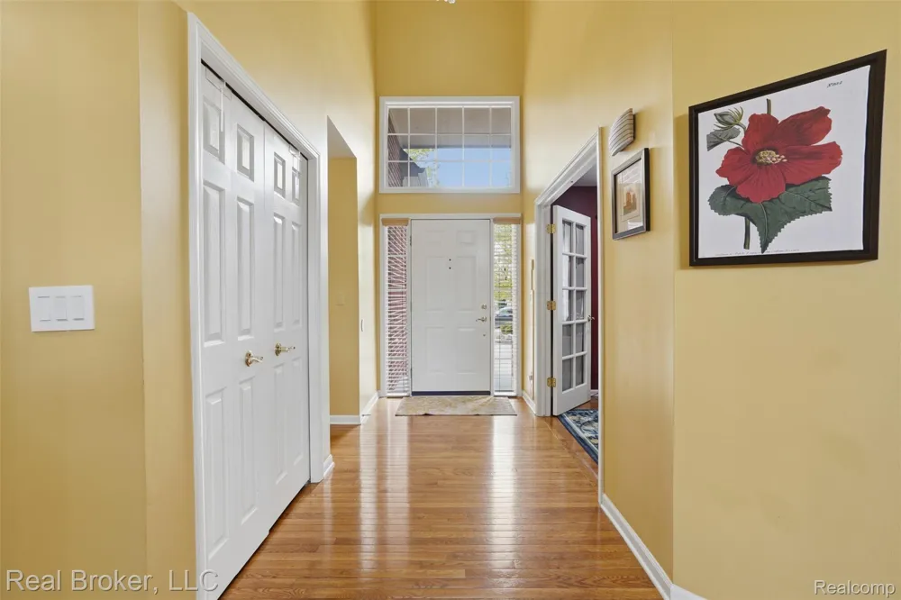 29126 Eastman Trail Novi City, MI 48377