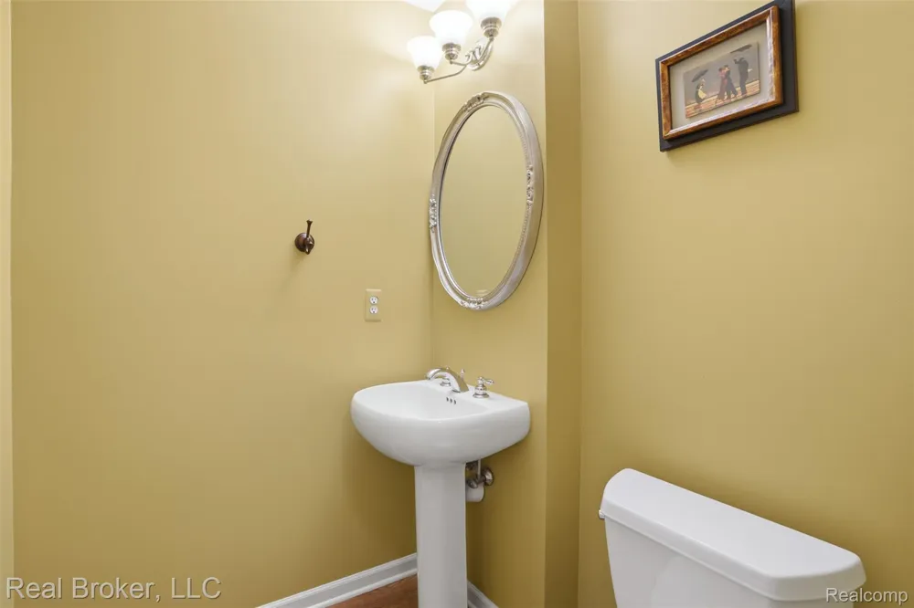 29126 Eastman Trail Novi City, MI 48377