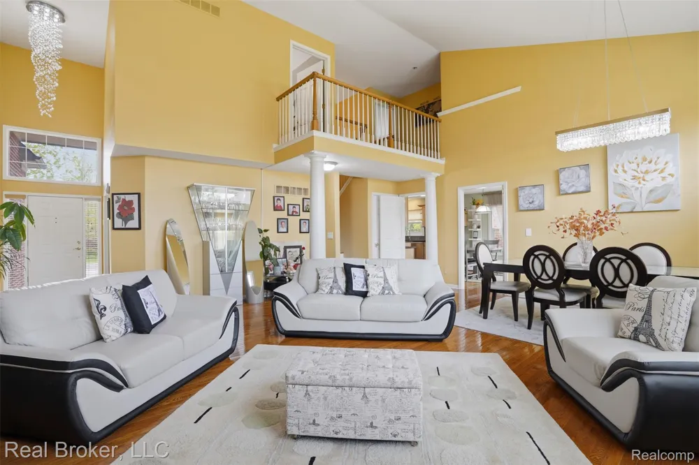 29126 Eastman Trail Novi City, MI 48377