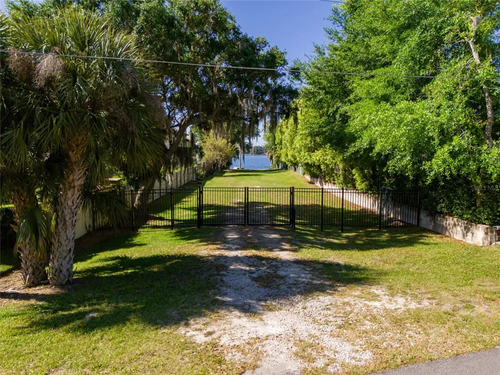 11113 LAKE BUTLER BOULEVARD Windermere, FL 34786