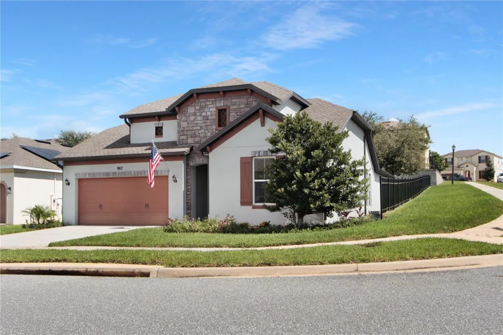 987 WAX MYRTLE AVENUE Minneola, FL 34715