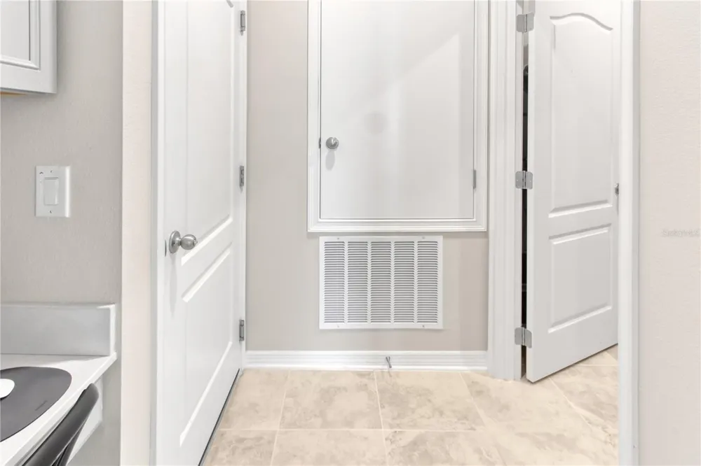 987 WAX MYRTLE AVENUE Minneola, FL 34715