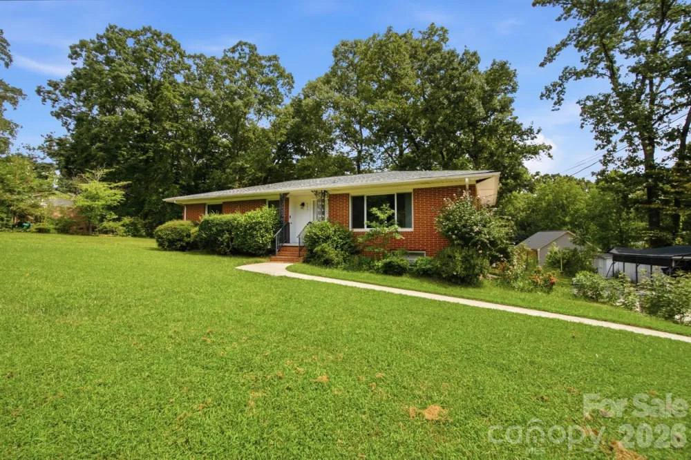 406 Town Street Landis, NC 28088