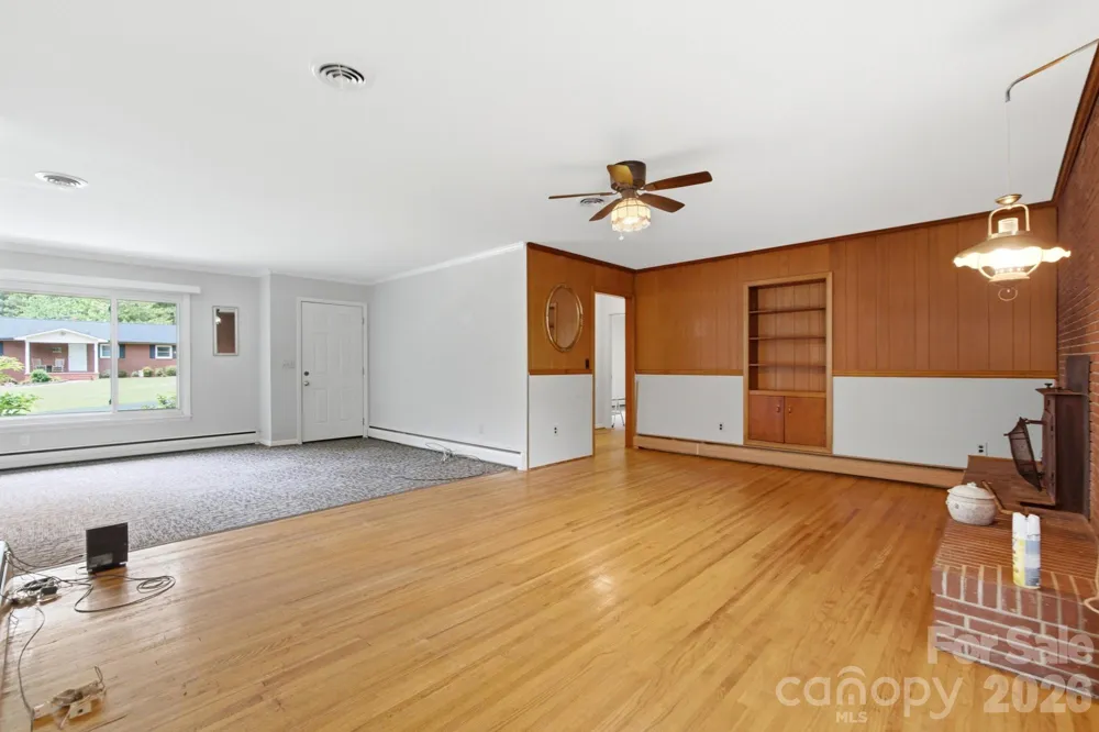 406 Town Street Landis, NC 28088