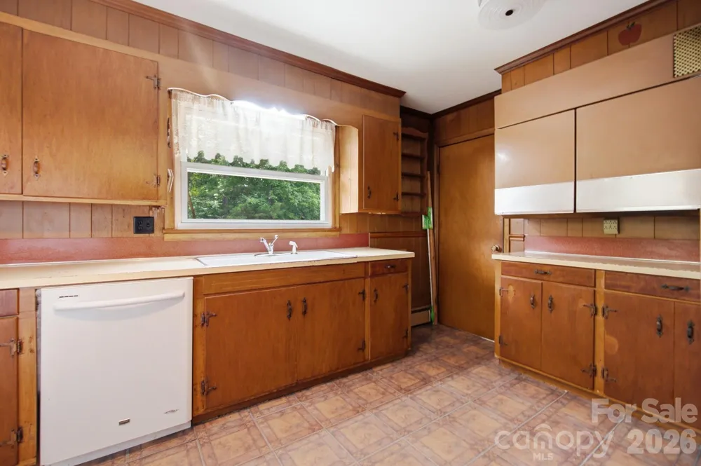 406 Town Street Landis, NC 28088