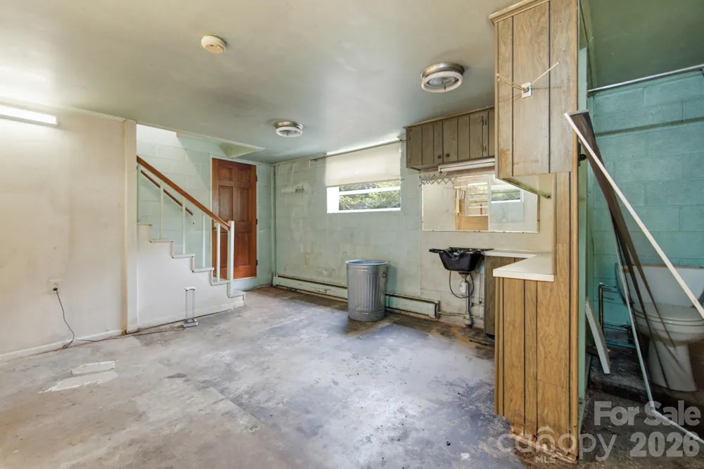 406 Town Street Landis, NC 28088