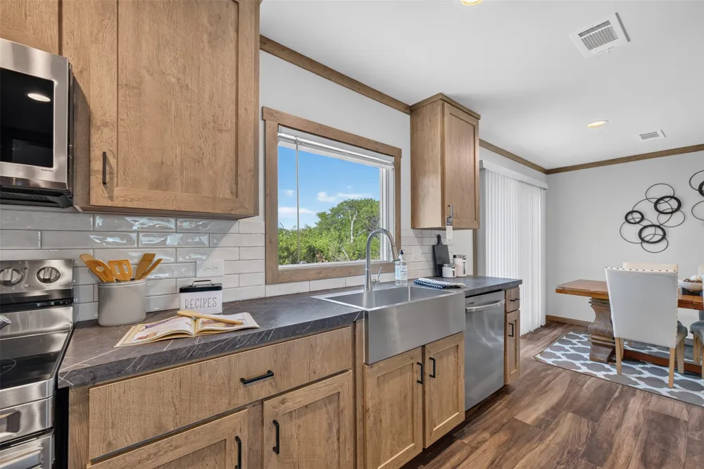 2240 Live Oak Trail Clyde, TX 79510
