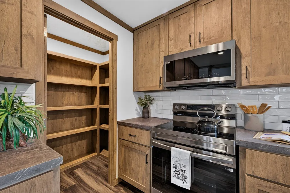 2240 Live Oak Trail Clyde, TX 79510