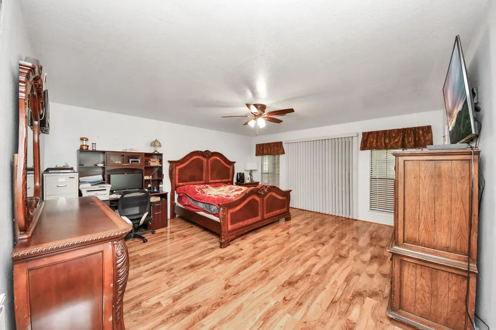 12746 Roy Road Pearland, TX 77581