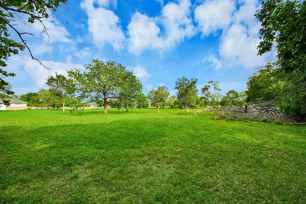 12746 Roy Road Pearland, TX 77581
