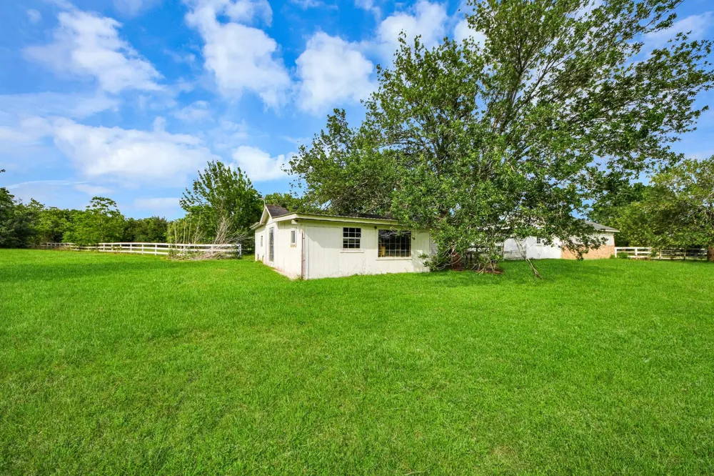 12746 Roy Road Pearland, TX 77581