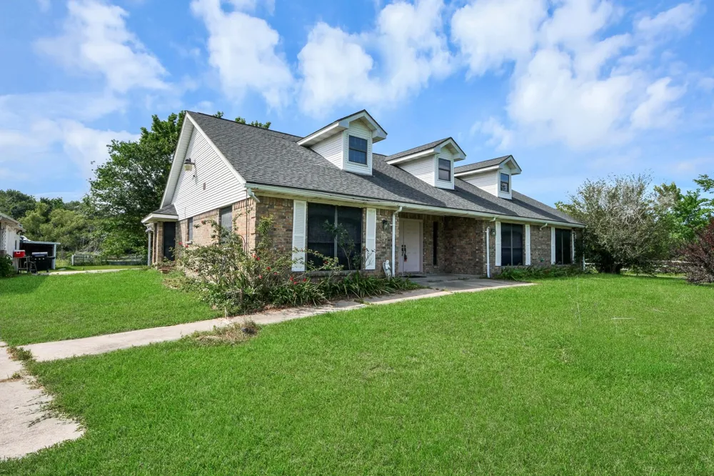 12746 Roy Road Pearland, TX 77581