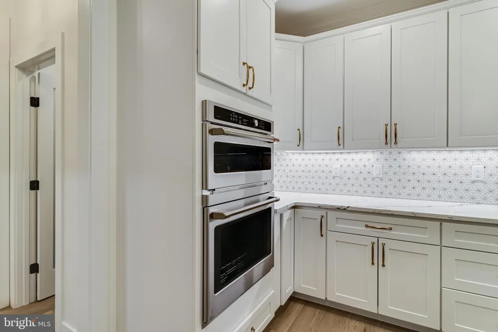 9982 SODUS COURT Faulkner, MD 20632
