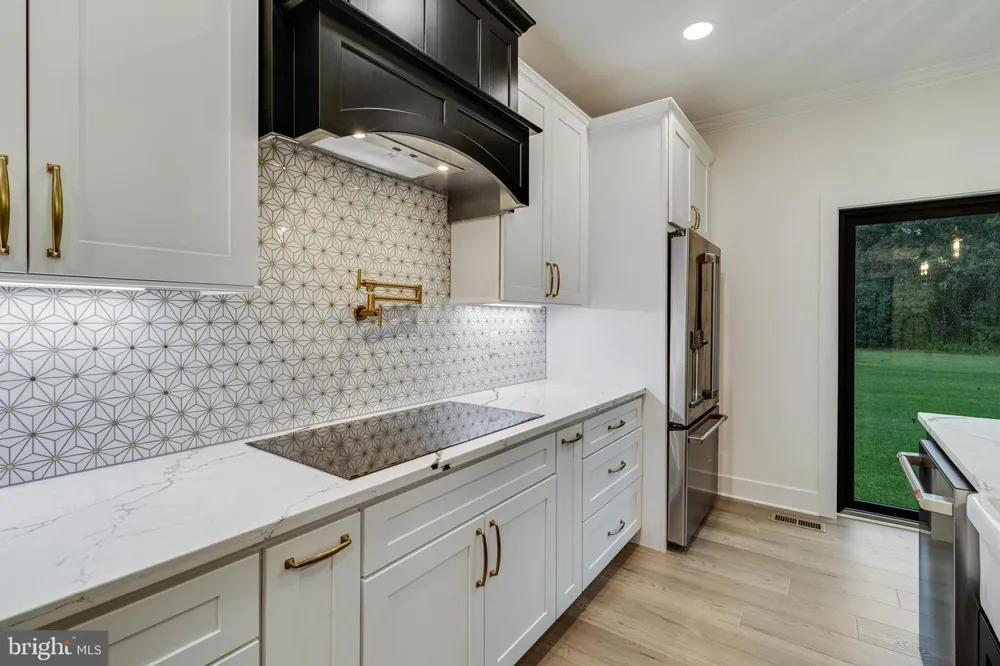 9982 SODUS COURT Faulkner, MD 20632