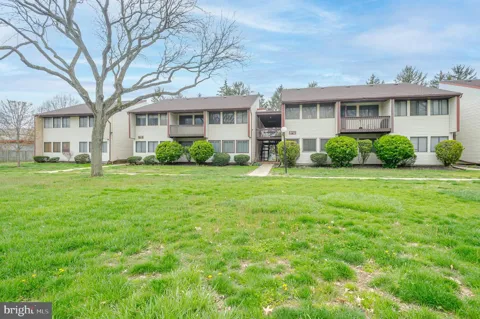 12 AVON DRIVE #J