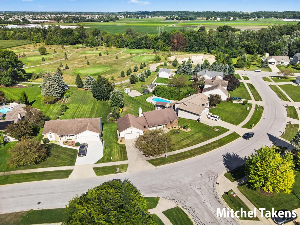 3011 Clearview Drive Hudsonville, MI 49426