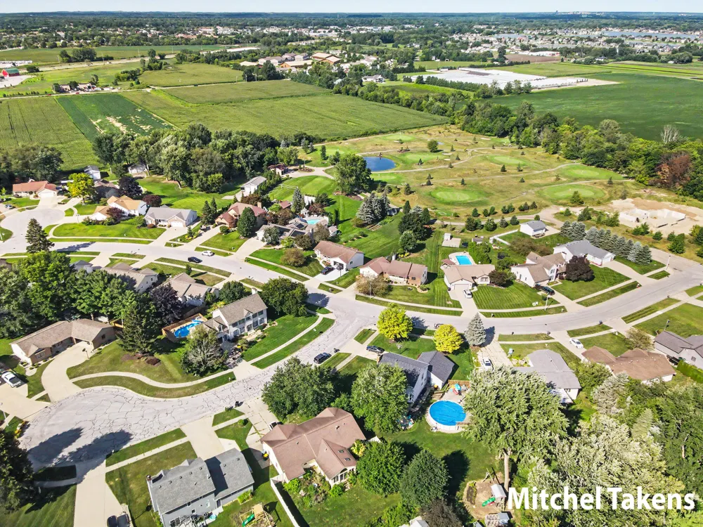 3011 Clearview Drive Hudsonville, MI 49426