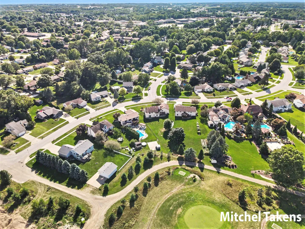 3011 Clearview Drive Hudsonville, MI 49426
