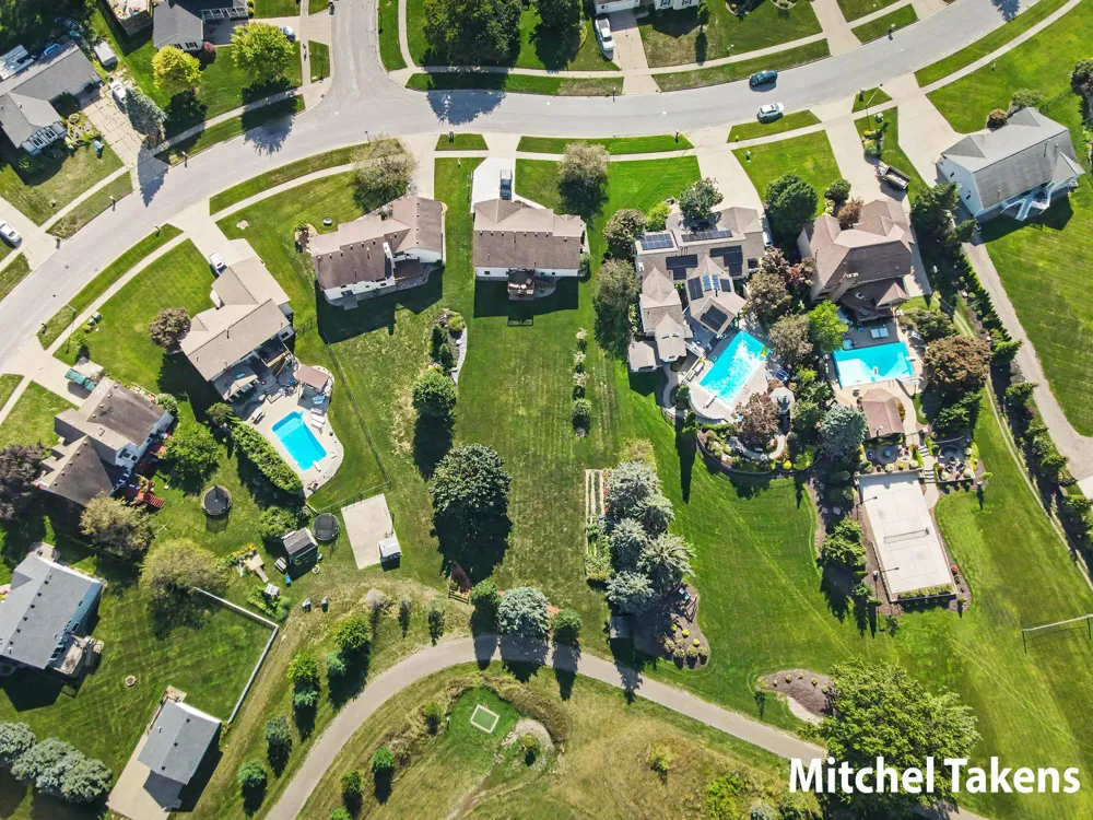 3011 Clearview Drive Hudsonville, MI 49426