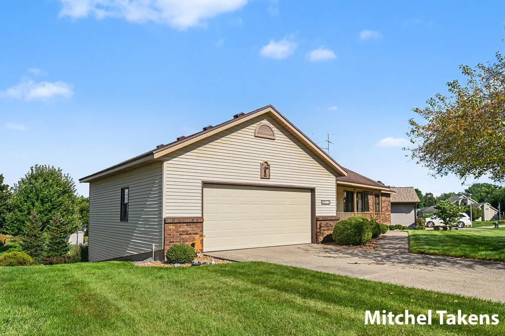 3011 Clearview Drive Hudsonville, MI 49426