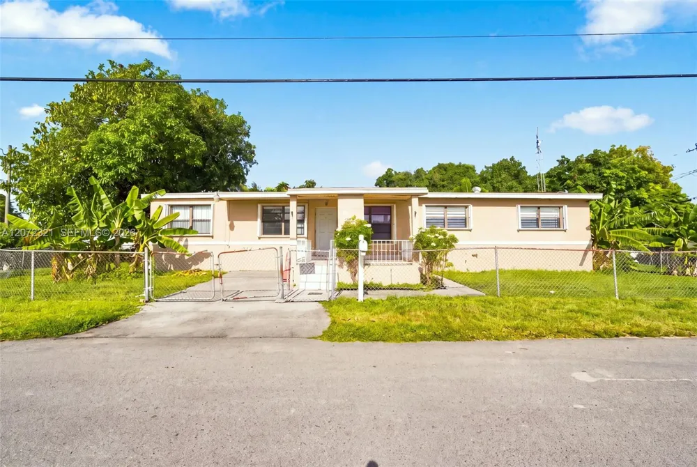 9300 NW 32nd Ct #9300 Miami, FL 33147