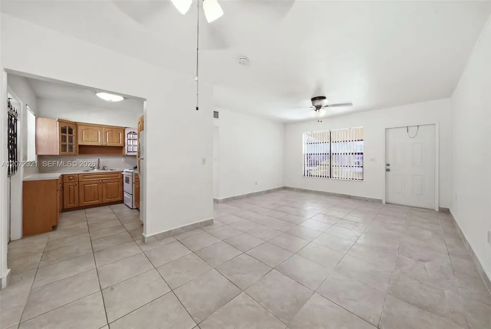 9300 NW 32nd Ct #9300 Miami, FL 33147