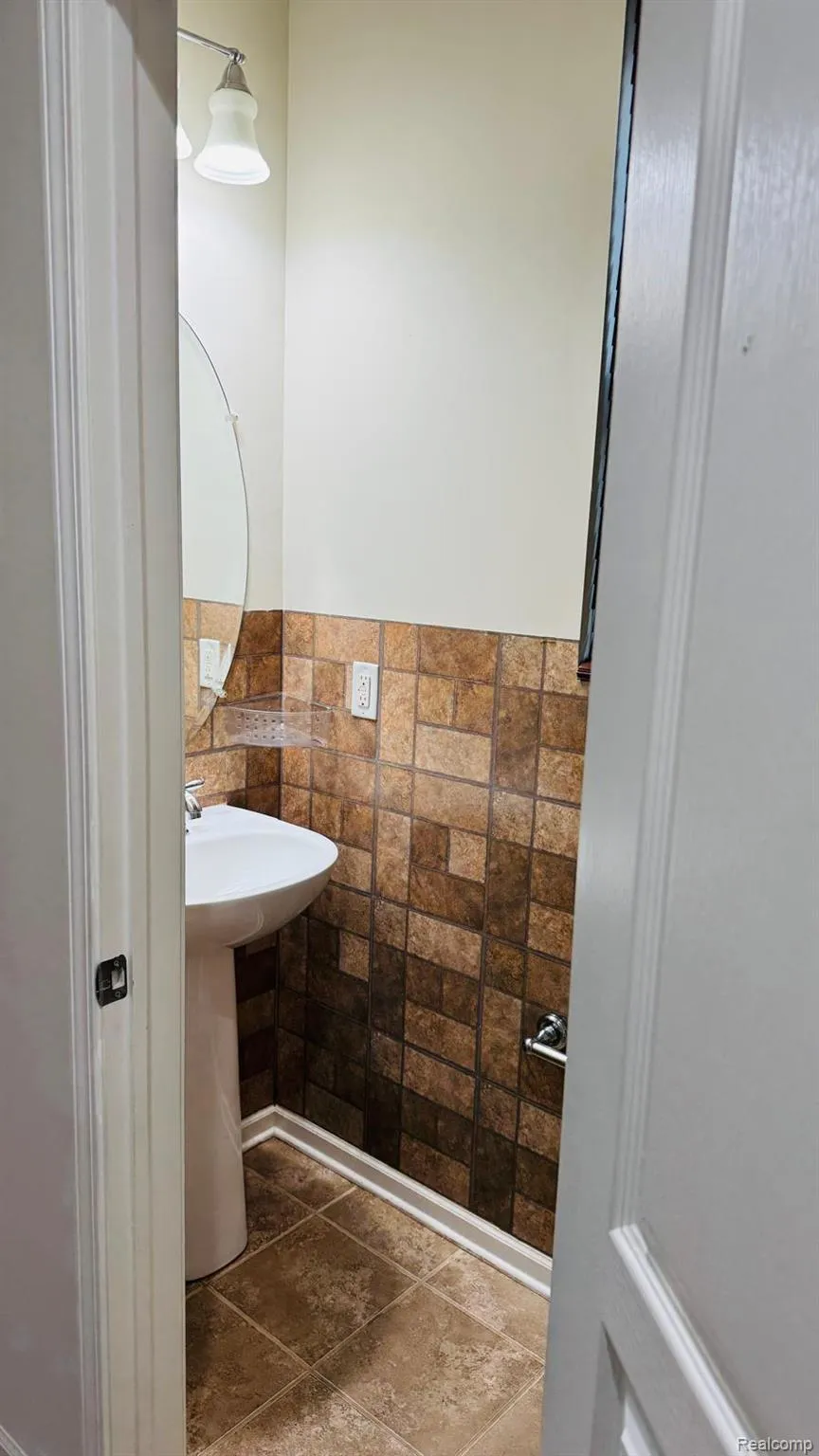 44867 Stockton Drive Novi City, MI 48377