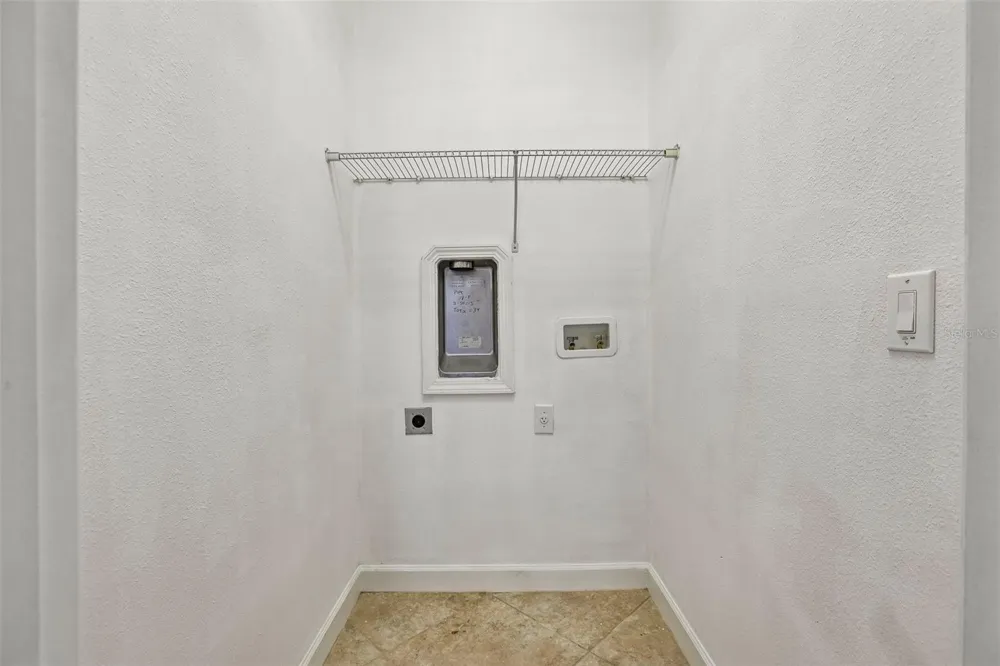 19417 PADDOCK VIEW DRIVE Tampa, FL 33647