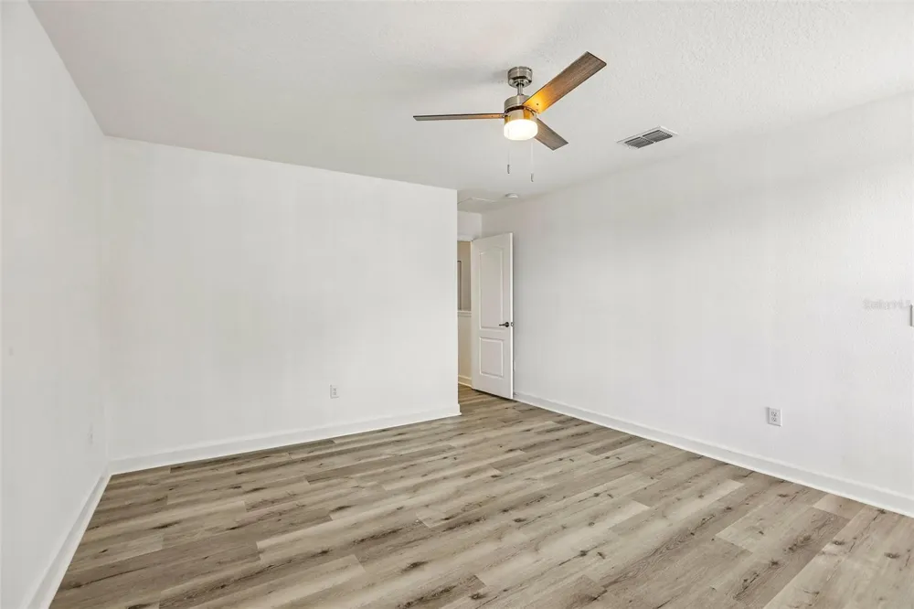 19417 PADDOCK VIEW DRIVE Tampa, FL 33647