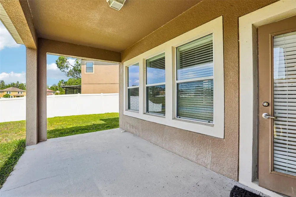 19417 PADDOCK VIEW DRIVE Tampa, FL 33647