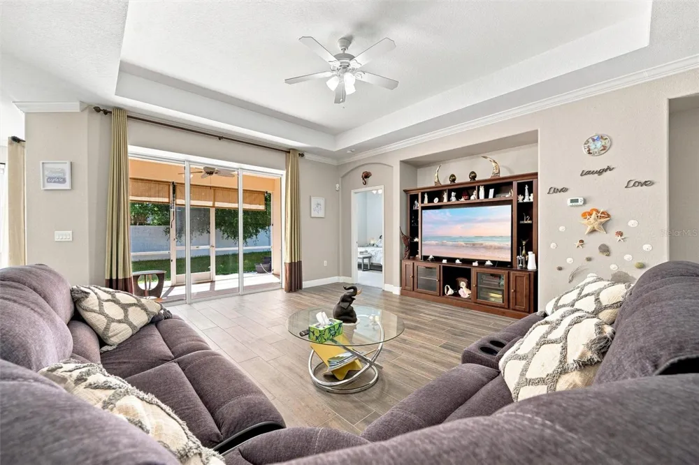 7707 33RD STREET E Sarasota, FL 34243