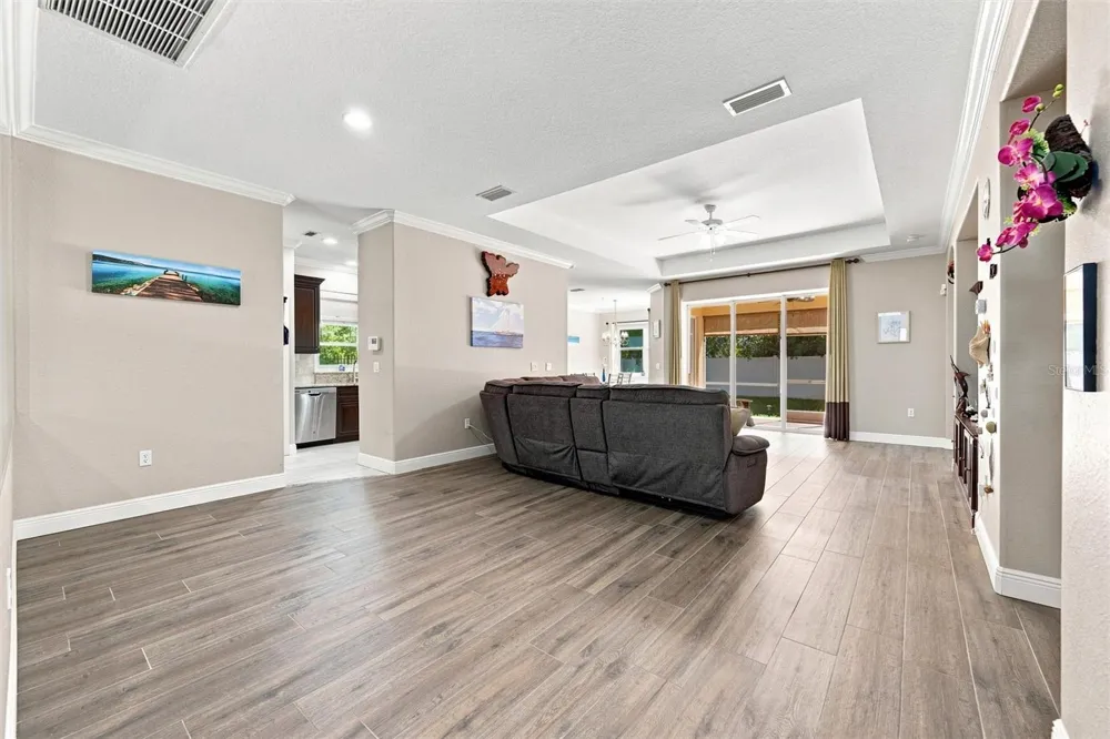 7707 33RD STREET E Sarasota, FL 34243