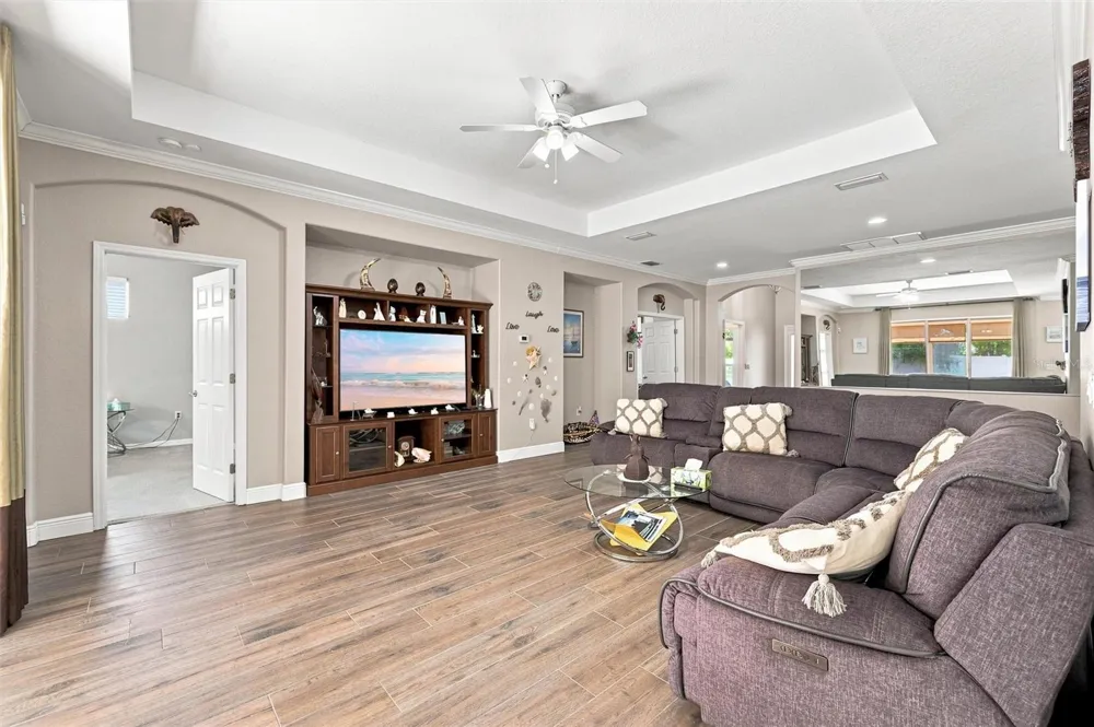 7707 33RD STREET E Sarasota, FL 34243