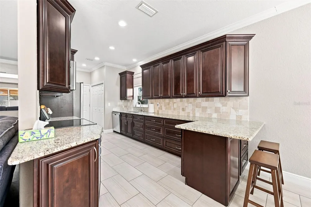 7707 33RD STREET E Sarasota, FL 34243