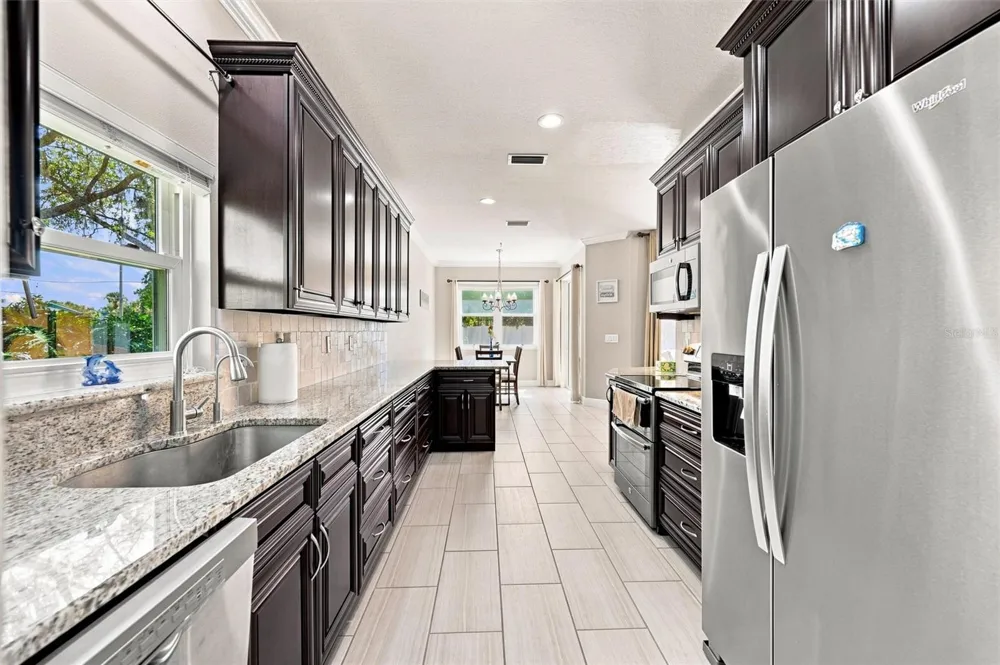 7707 33RD STREET E Sarasota, FL 34243