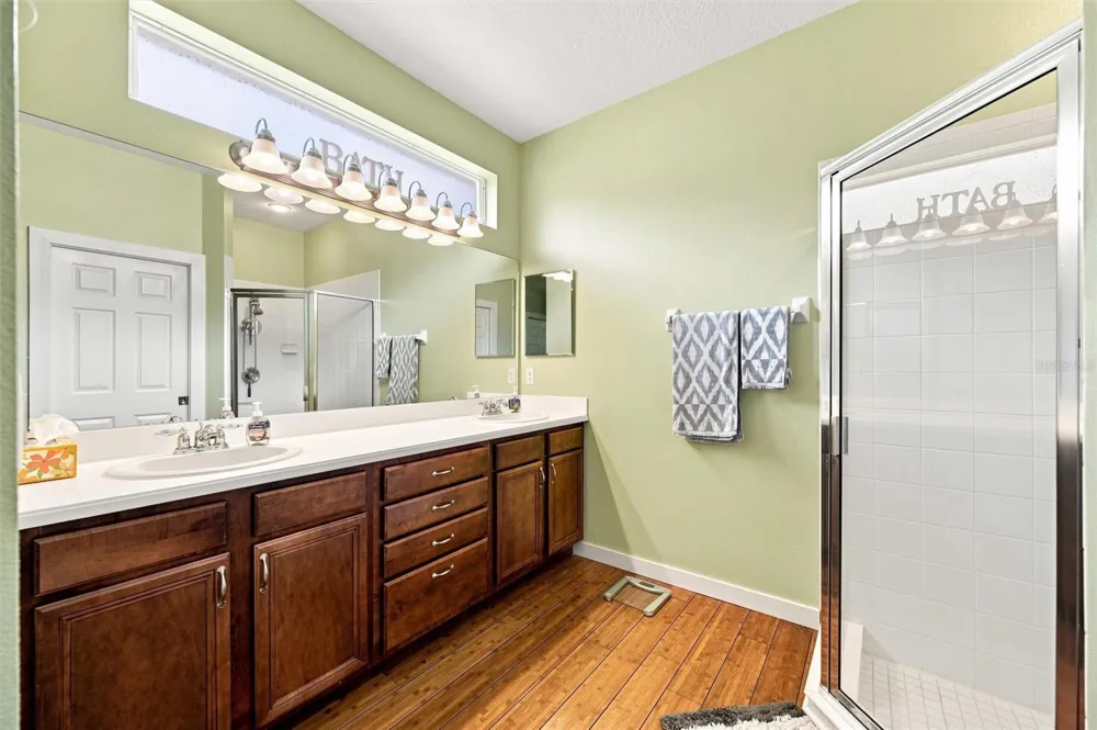 7707 33RD STREET E Sarasota, FL 34243