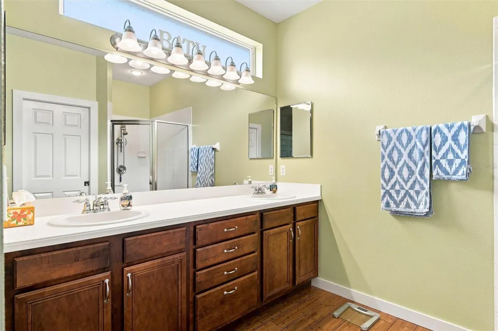 7707 33RD STREET E Sarasota, FL 34243