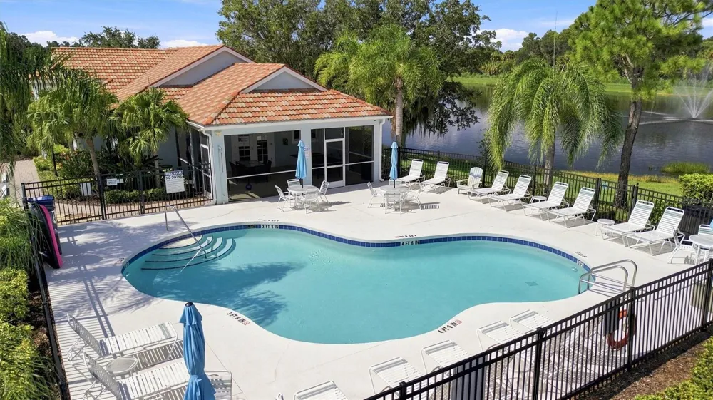 7707 33RD STREET E Sarasota, FL 34243