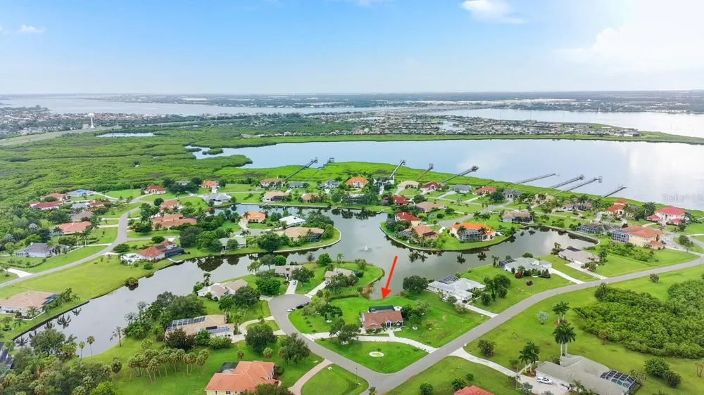 6187 9TH AVENUE CIRCLE NE Bradenton, FL 34212